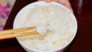 大米饭怎么蒸才好吃?（大米饭怎么蒸?）